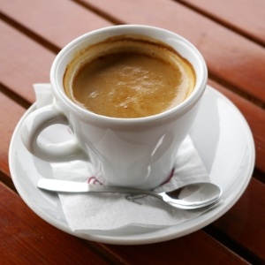 Pacientes que reduziram o consumo de café em pelo menos uma xícara apresentaram maior risco de desenvolver diabetes - Shutterstock