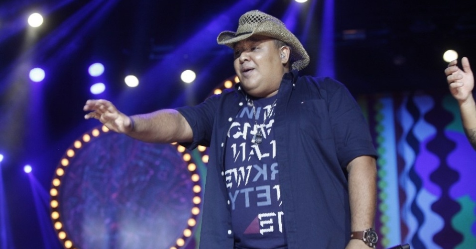 20.mar.2013 - Matheus e Kauan em Goiânia na gravação de seu 1º DVD. O show dos irmãos contou com participações especiais de Jorge & Mateus, Humberto & Ronaldo, Luan Santana e Michel Teló. A dupla sertaneja cantou com os amigos hits como "Perdeu o Controle", "Paraquedas", "Você Não Tá Grudada em Mim" e "Sete Mares" - Fred Pontes/Divulgação