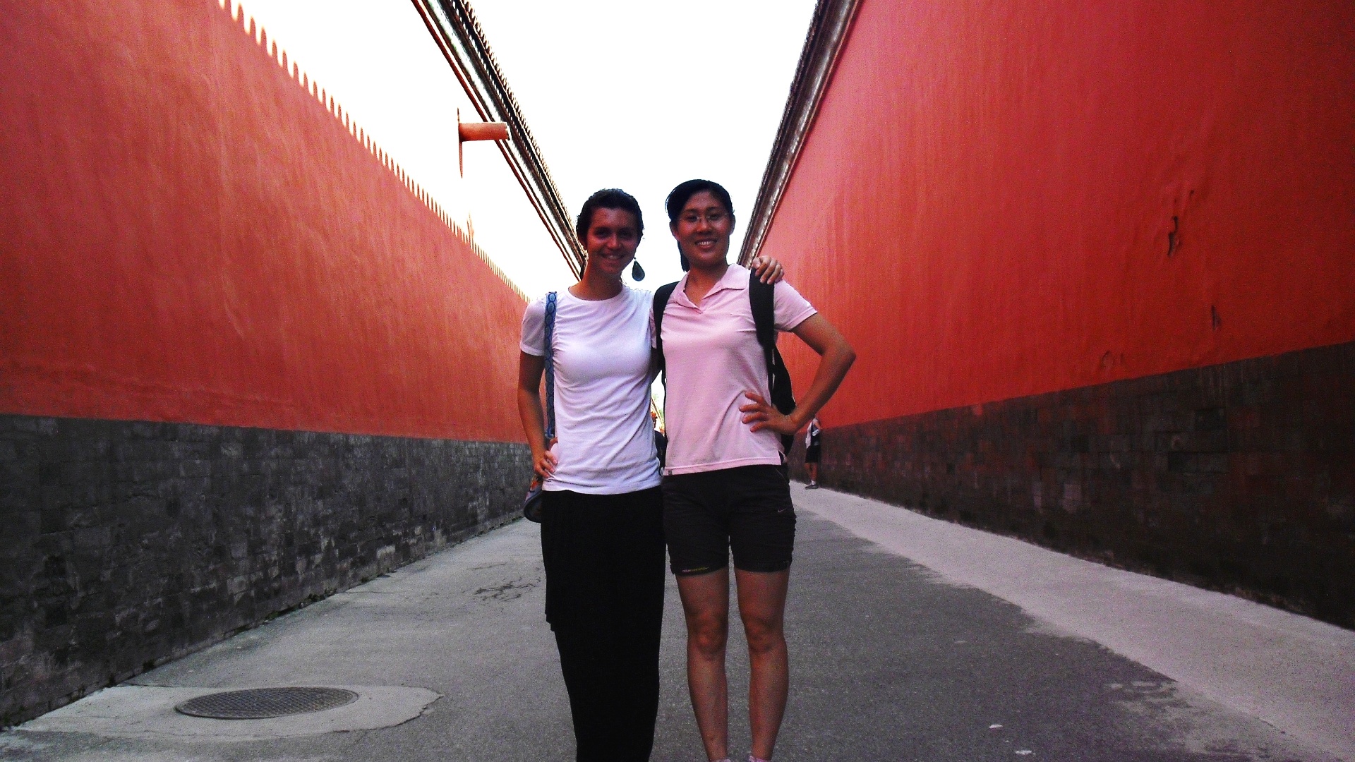 RenataRenata Reginato Ligeiro, 26, é psicóloga formada pela UEM (Universidade Estadual de Maringá) e trabalha na rede hoteleira Ibis, do grupo Accor. Quando se formou, em 2009, viajou a Pequim, na China, para estagiar por cerca de três meses na área de Recursos Humanos de uma multinacional de TI. - Acervo Pessoal