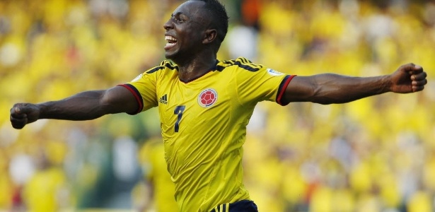 Pablo Armero comemora gol da Colômbia contra a Bolívia nas eliminatórias