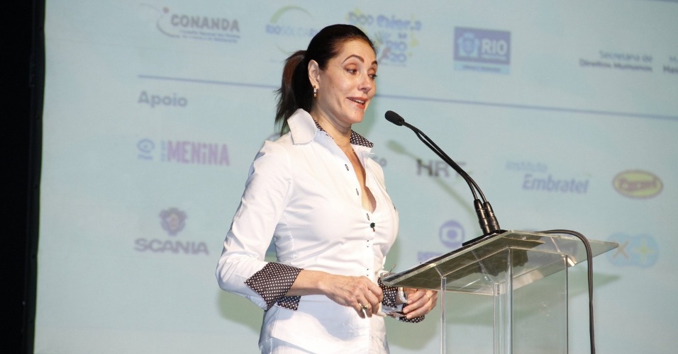 22.mar.2013 - Christiane Torloni leu a "Carta das Crianças para a Terra" no lançamento da "Rede + Criança', a primeira rede infantil de sustentabilidade do Brasil