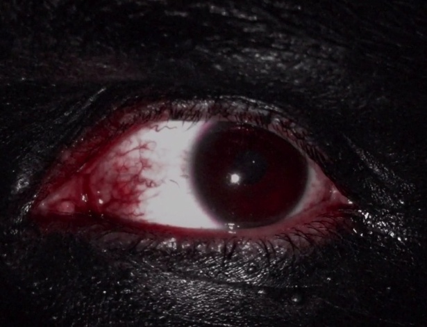 O teaser divulgado por Klein não revela muito sobre o "Secret Project"; no vídeo de apenas 1 minuto, um olho aparece se mexendo - Reprodução