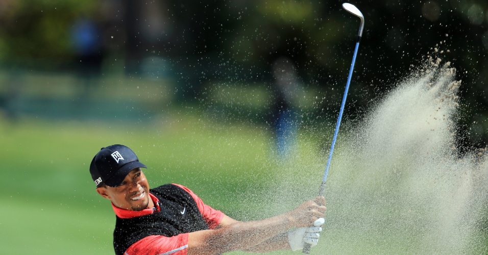 25.mar.2013 - Tiger Woods dá tacada durante a etapa de Bay Hill do PGA Tour, disputada durante os dias 21 e 25 de março em Orlando, na Flórida