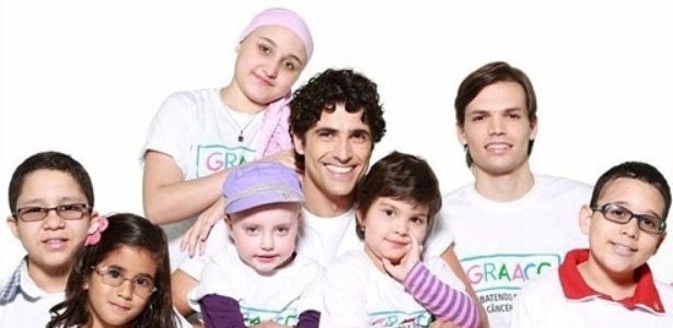 Gianecchini posa para campanha do GRAAC (Grupo de Apoio ao Adolescente e à Criança com Câncer)  - Reprodução/Instagram
