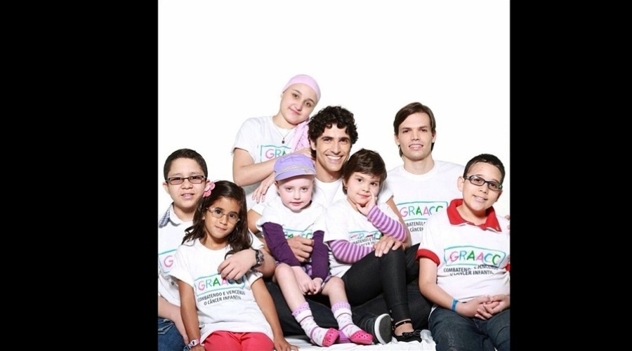 26.mar.2013 - Reynaldo Gianecchini posou para campanha do GRAAC (Grupo de Apoio ao Adolescente e à Criança com Câncer). O ator se curou de um câncer no sistema linfático em 2012. Atualmente ele está na novela "Guerra dos Sexos"