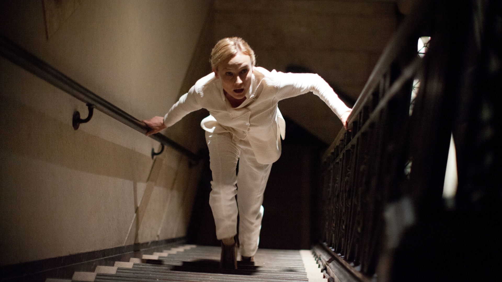 Cena do filme "A Hospedeira", de Andrew Niccol. Saoirse Ronan e William Hurt estrelam o longa que mostra o planeta sendo habitado por uma espécie alienígena inteligente. Para sobreviver, os seres extraterrestres precisam de um humano como hospedeiro. A ameaça será combatida por uma jovem com capacidade de resistir à invasão - Divulgação / Imagem Filmes