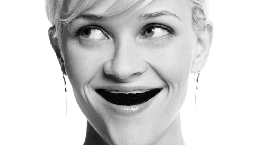 Reese Witherspoon no Tumblr "Actresses Without Teeth" (http://actresseswithoutteeth.tumblr.com/), que reúne imagens com a versão "banguela" de atrizes, cantoras e famosas