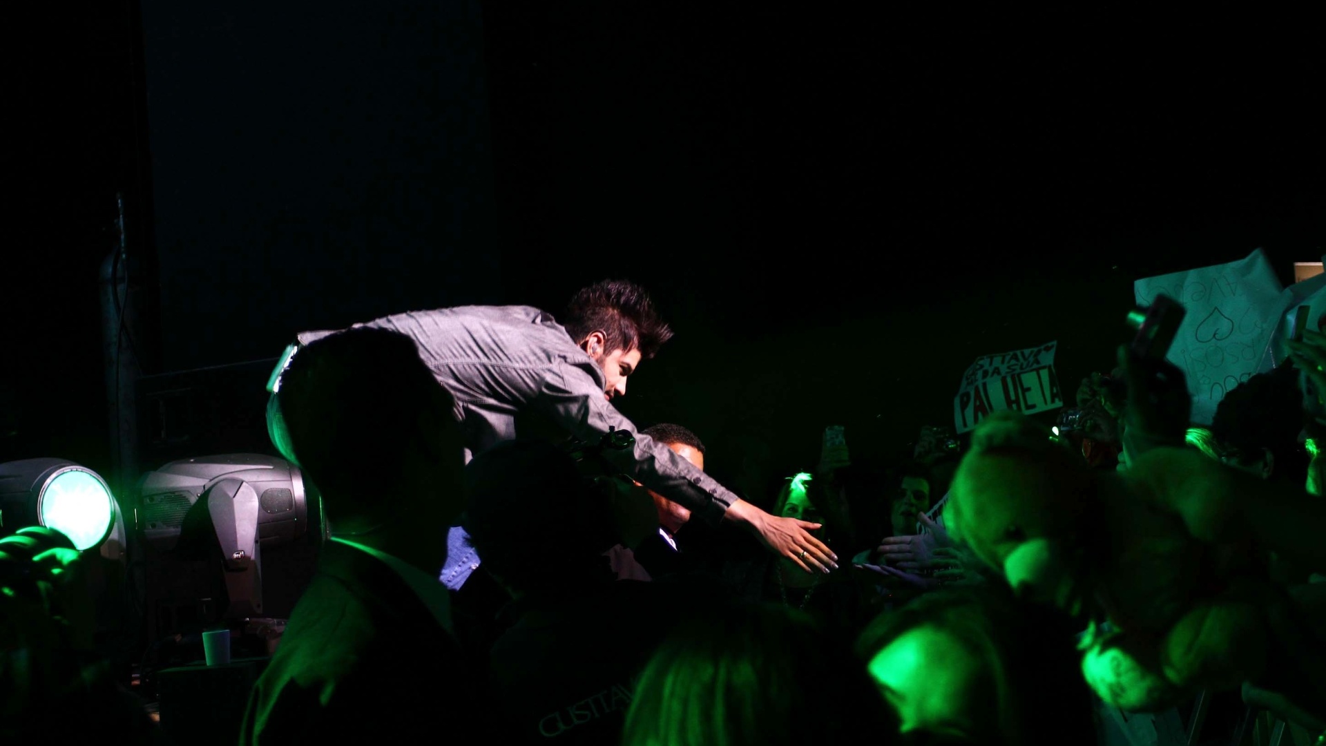 28.mar.2013 - Gusttavo Lima se apresenta no Credicard Hall retorna ao Credicard Hall para apresentar o DVD "Gusttavo Lima Ao Vivo em São Paulo". O sertanejo cantou sucessos como "Gatinha Assanhada" e "Balada" no trabalho que teve mais de 90 mil cópias vendidas em três semanas - Cláudio Augusto/Foto Rio News