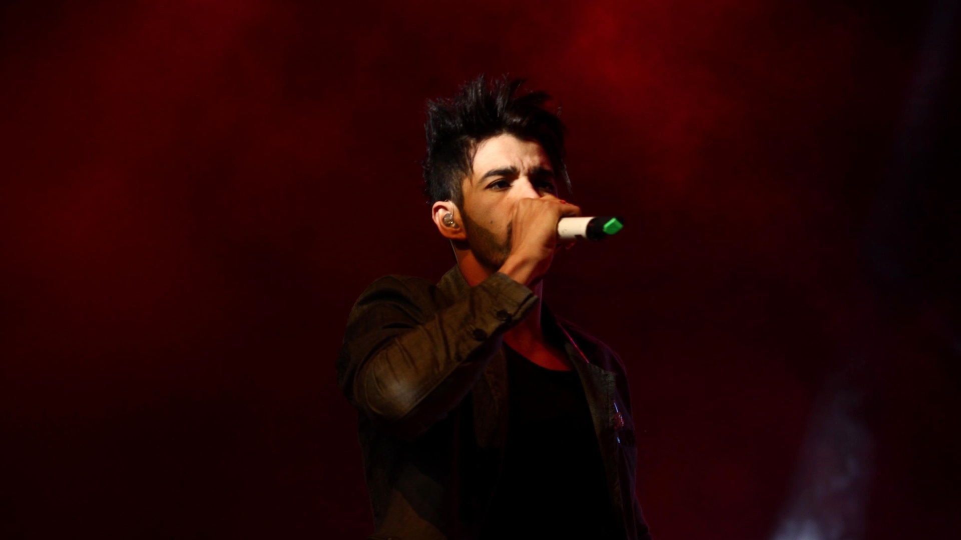 28.mar.2013 - Gusttavo Lima se apresenta no Credicard Hall retorna ao Credicard Hall para apresentar o DVD "Gusttavo Lima Ao Vivo em São Paulo". O sertanejo cantou sucessos como "Gatinha Assanhada" e "Balada" no trabalho que teve mais de 90 mil cópias vendidas em três semanas - Cláudio Augusto/Foto Rio News