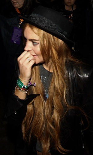 29.mar.2013 - A atriz Lindsay Lohan prestigiou o primeiro dia do festival Lollapalooza que acontece em São Paulo