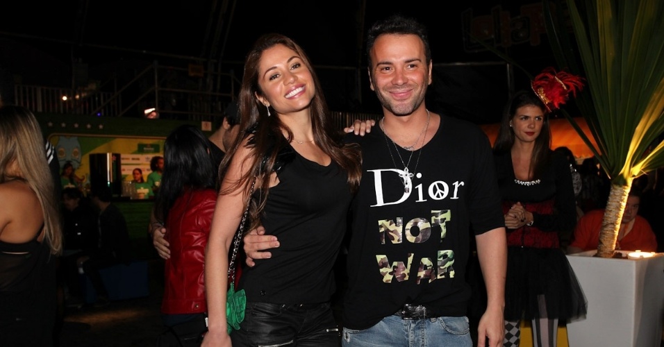 29.mar.2013 - Maria Melilo e Matheus Mazzafera prestigiaram o primeiro dia do festival Lollapalooza que acontece em São Paulo