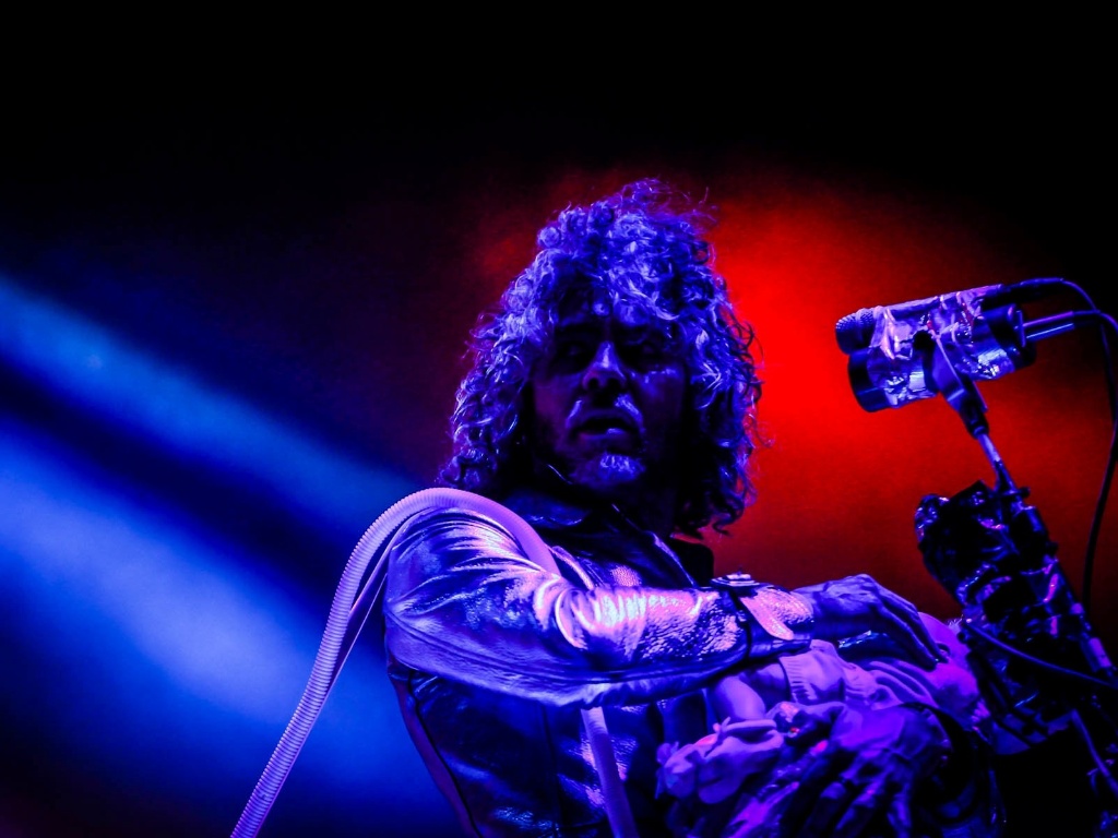 29.mar.2013 - O Flaming Lips se apresenta no palco Cidade Jardim no primeiro dia do festival Lollapalooza 2013 - Leandro Moraes/UOL