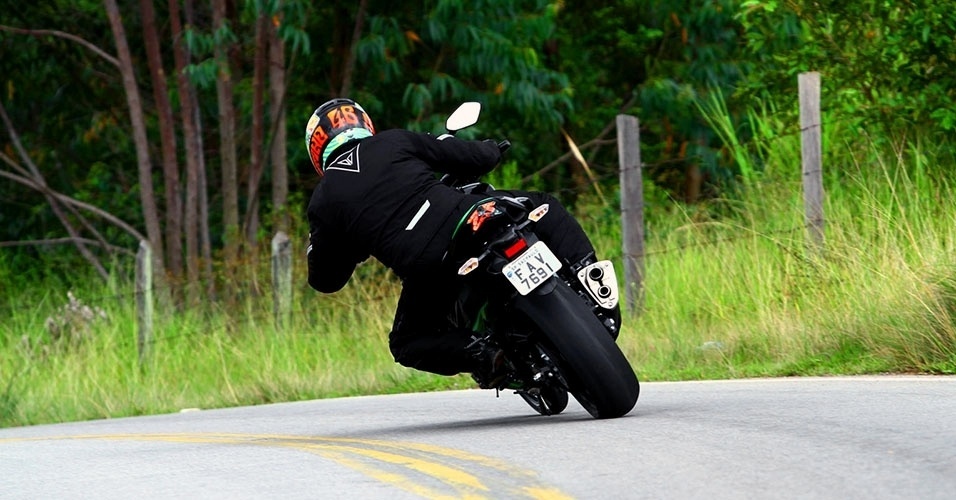 Kawasaki Z800 - Mario Villaescusa/Infomoto