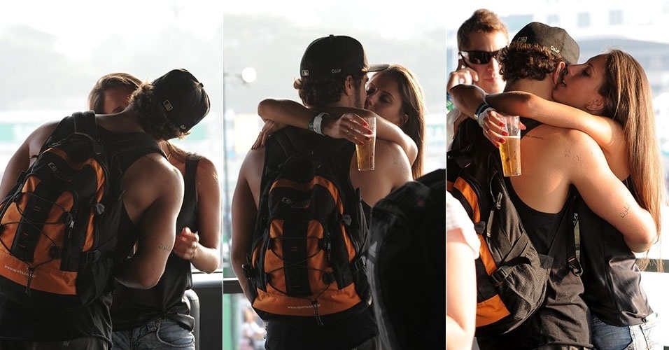 31.mar.2013 - O ator Caio Castro beija morena durante o terceiro dia de Lollapalooza Brasil 2013