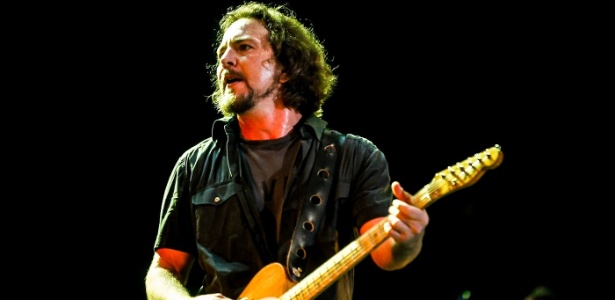 31.mar.2013 - Eddie Vedder, durante show do Pearl Jam em São Paulo - Leandro Moraes/UOL