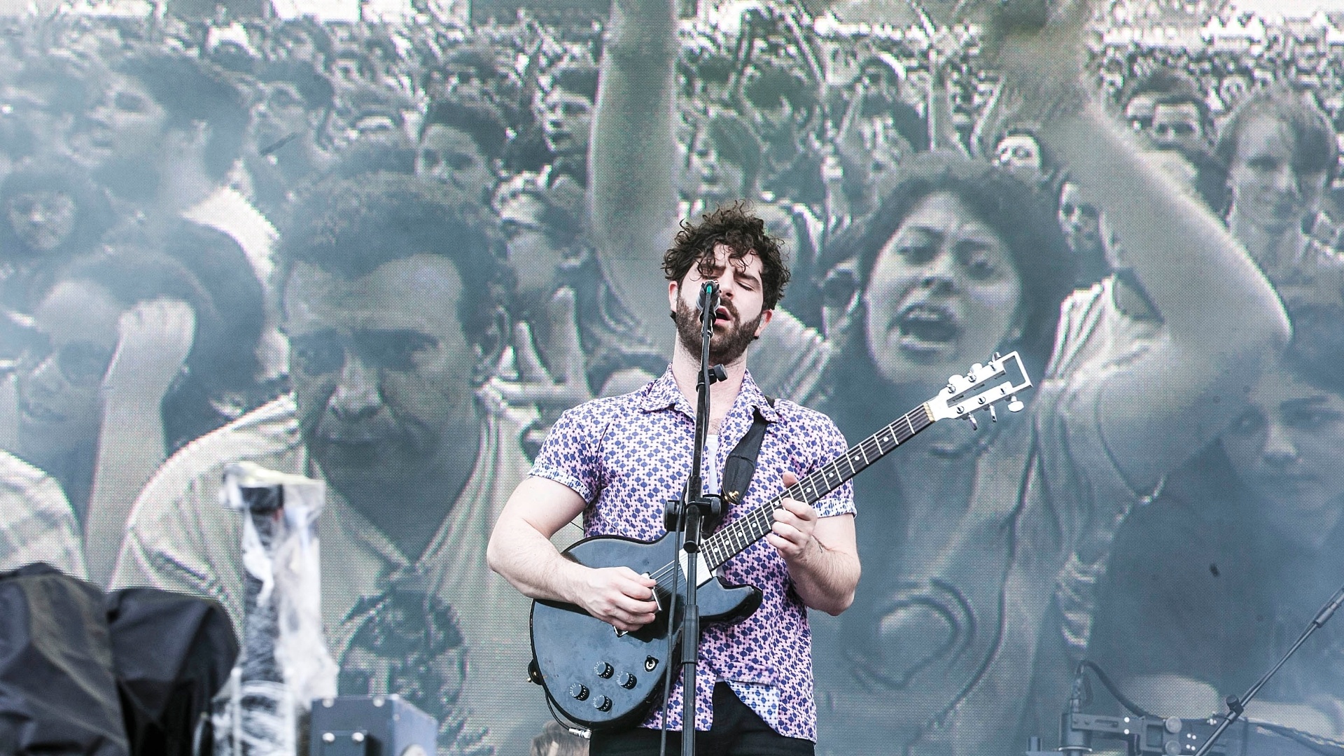 31.mar.2013: Foals, banda de Oxford, na Inglaterra, toca no palco Butantã - Leonardo Soares/UOL