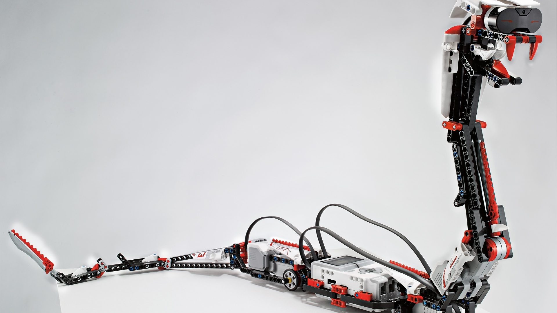 10.ago.2012 - Imagem de um protótipo de robô feito com peças de lego, batizado de "Reptar" - Philip Elberling/AP