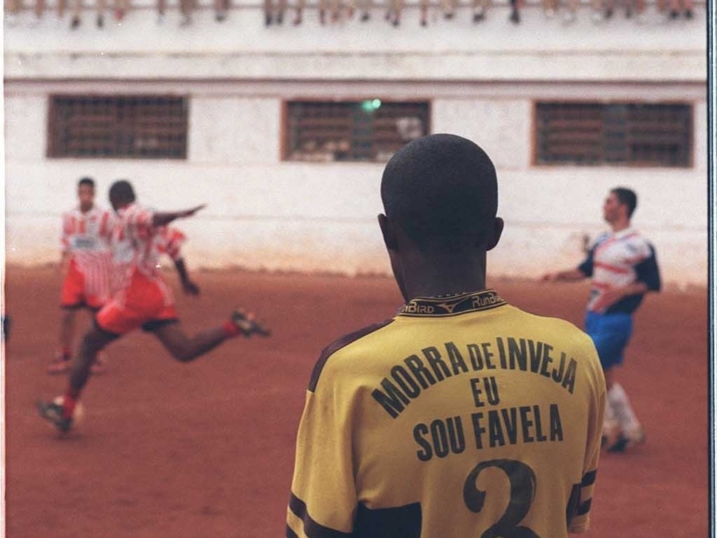 1º.abr.2013 - A rebelião teve início com uma briga de presos no Pavilhão 9 da Casa de Detenção. Muitos detentos não perceberam o início da confusão, pois um campeonato interno de futebol estava sendo realizado - João Wainer