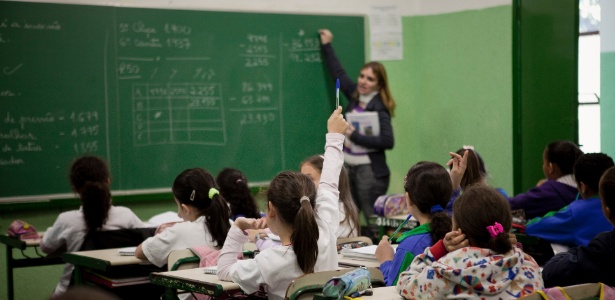 País investe em universitários mais que o triplo do que é gasto com estudantes do ensino fundamental e médio, revela estudo que analisou sistemas de ensino de 45 países - Rodrigo Capote/Folhapress