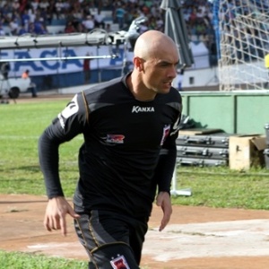 O goleiro Marcos reestreou pelo Paraná na derrota diante do Rio Branco, no domingo passado - Site oficial do Paraná