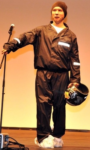 03.abr.2013 - O ator Marco Luque fez sua estreia no Rio com a peça "Labutaria" - Cristina Granato/Divulgação