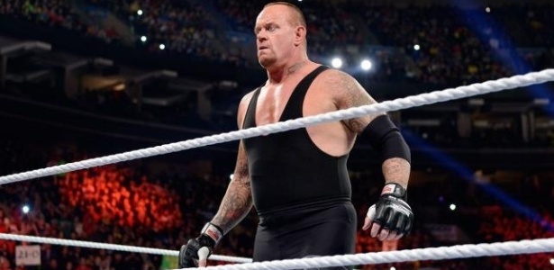 Golpe famoso nas lutas de Undertaker acabou vitimando uma criança durante brincadeira - WWE/Divulgação