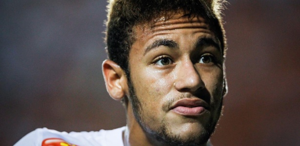 Atacante Neymar teve atuação apagada e completou sete jogos marcar gol - Leandro Moraes/ UOL Esporte