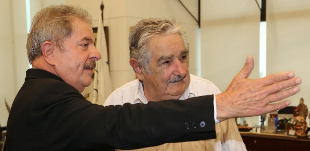 O ex-presidente Luiz Inácio Lula da Silva (à esq.) e o presidente do Uruguai, José "Pepe" Mujica (à dir.) - Ricardo Stuckert/Instituto Lula