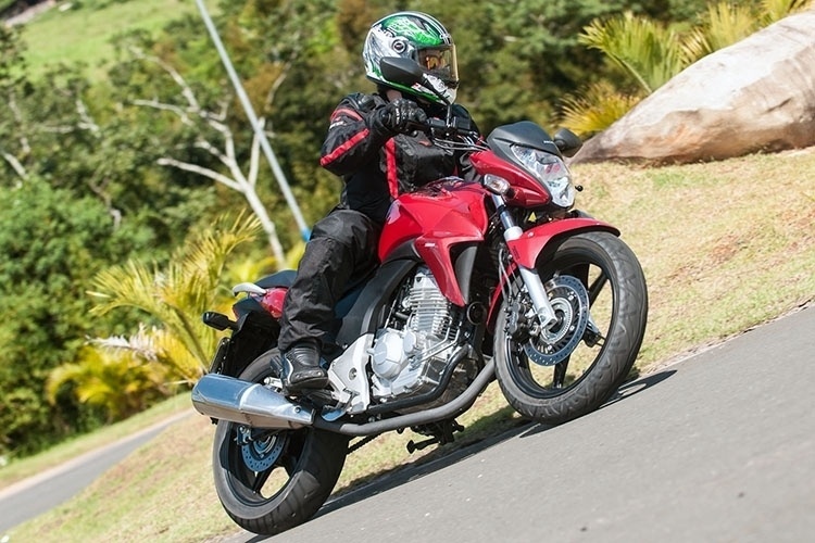 Honda CB 300R Flex - Doni Castilho/Infomoto