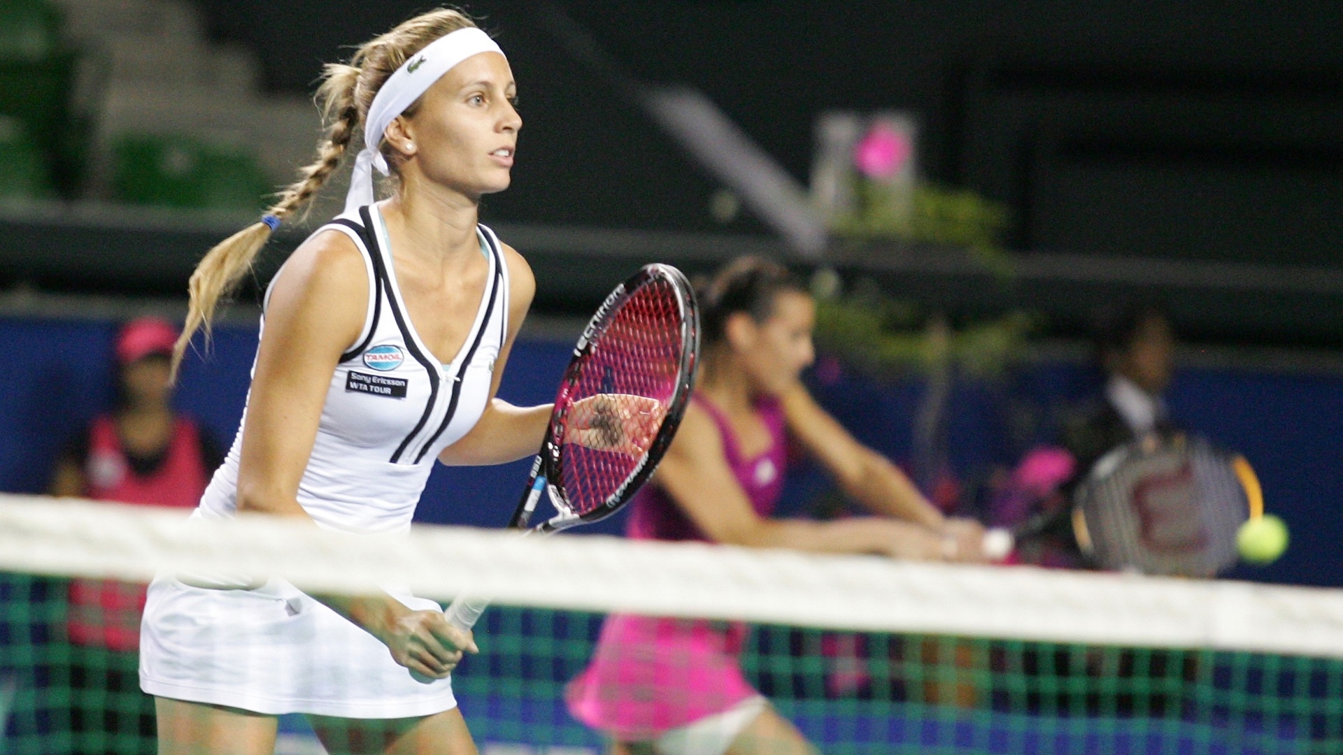 Set.2010 - Ao lado da parceira italiana Flavia Pennetta, argentina Gisela Dulko disputa torneio em Tóquio nas duplas - Koji Watanabe/Getty Images