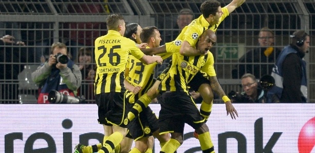 Gol nos acréscimos de Felipe Santana pôs Borussia entre os melhores da Europa - Reuters