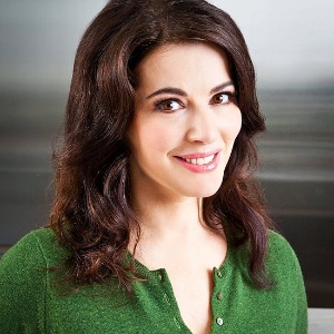 A inglesa Nigella Lawson, premiada como Personalidade do Ano pelo jornal "Observer" - Reprodução