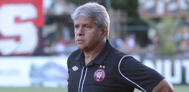 "Esse jogo vai ser tão ou mais difícil que os outros", acredita o técnico Arthur Bernardes - Gustavo Oliveira / site oficial do Atlético-PR