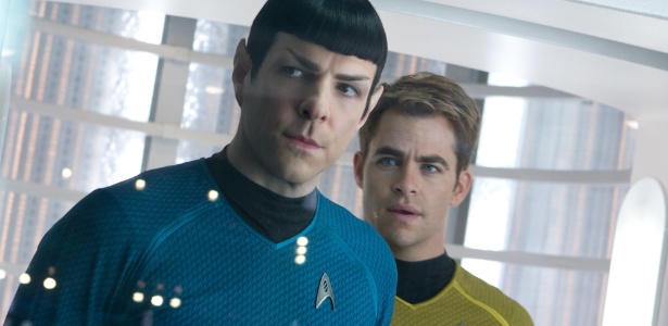 Cena de "Star Trek: Além da Escuridão", com Chris Pine e Zachary Quinto