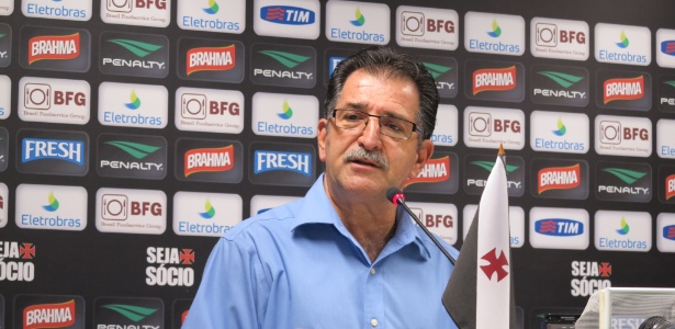 O diretor executivo de futebol do Vasco René Simões fez duras críticas ao São Paulo - Vinicius Castro/ UOL Esporte