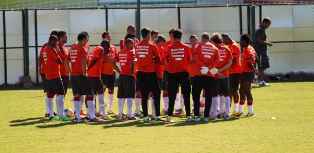 Treino não teve esboço de time que vai encarar o Juventude, no próximo domingo - Dani Barcellos/Preview.com