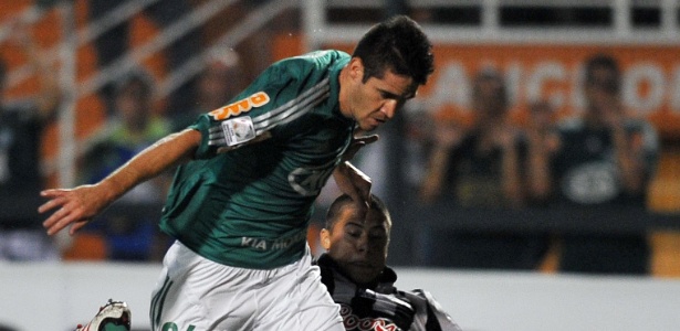 Por conta dos desfalques, Marcelo Oliveira voltará ao time do Palmeiras - AFP PHOTO / Nelson ALMEIDA