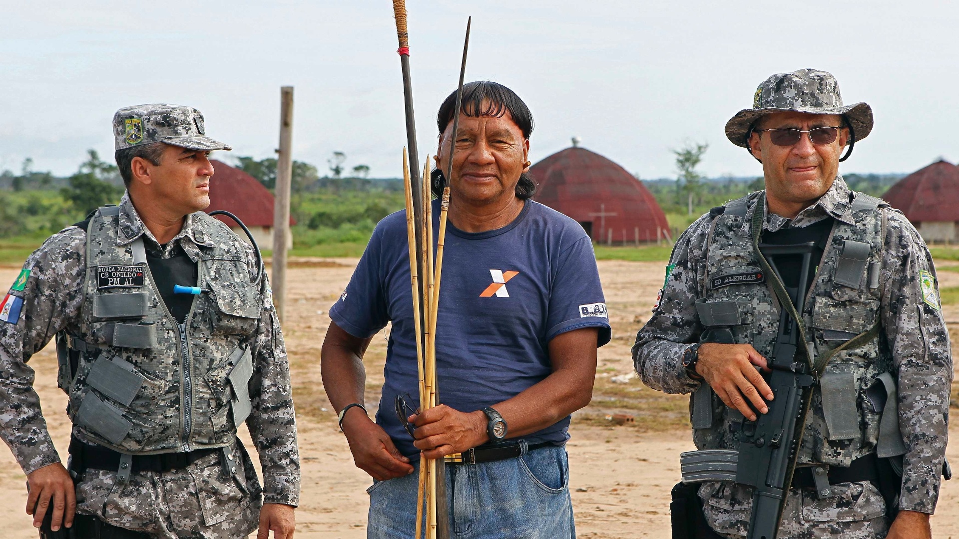 12.abr.2013 - Enquanto o governo Dilma tenta corrigir os erros do passado, foram expulsos cerca de 7.000 agricultores e outros colonos, e suas lavouras foram transformadas em reserva para que os xavantes pudessem voltar para casa - Paulo Whitaker/Reuters