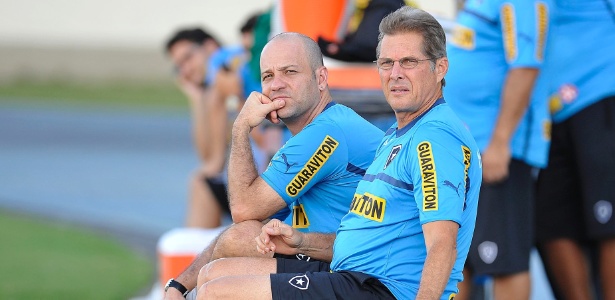 Crise financeira atrapalha planejamento de Oswaldo de Oliveira em pausa do Brasileiro - Fabio Castro/AGIF