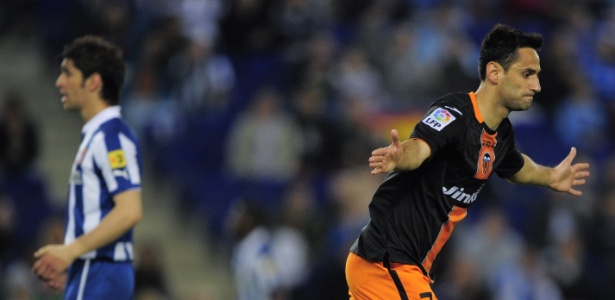 Jonas confia na classificação do Valencia para a próxima edição da Liga dos Campeões - AFP PHOTO/ JOSEP LAGO