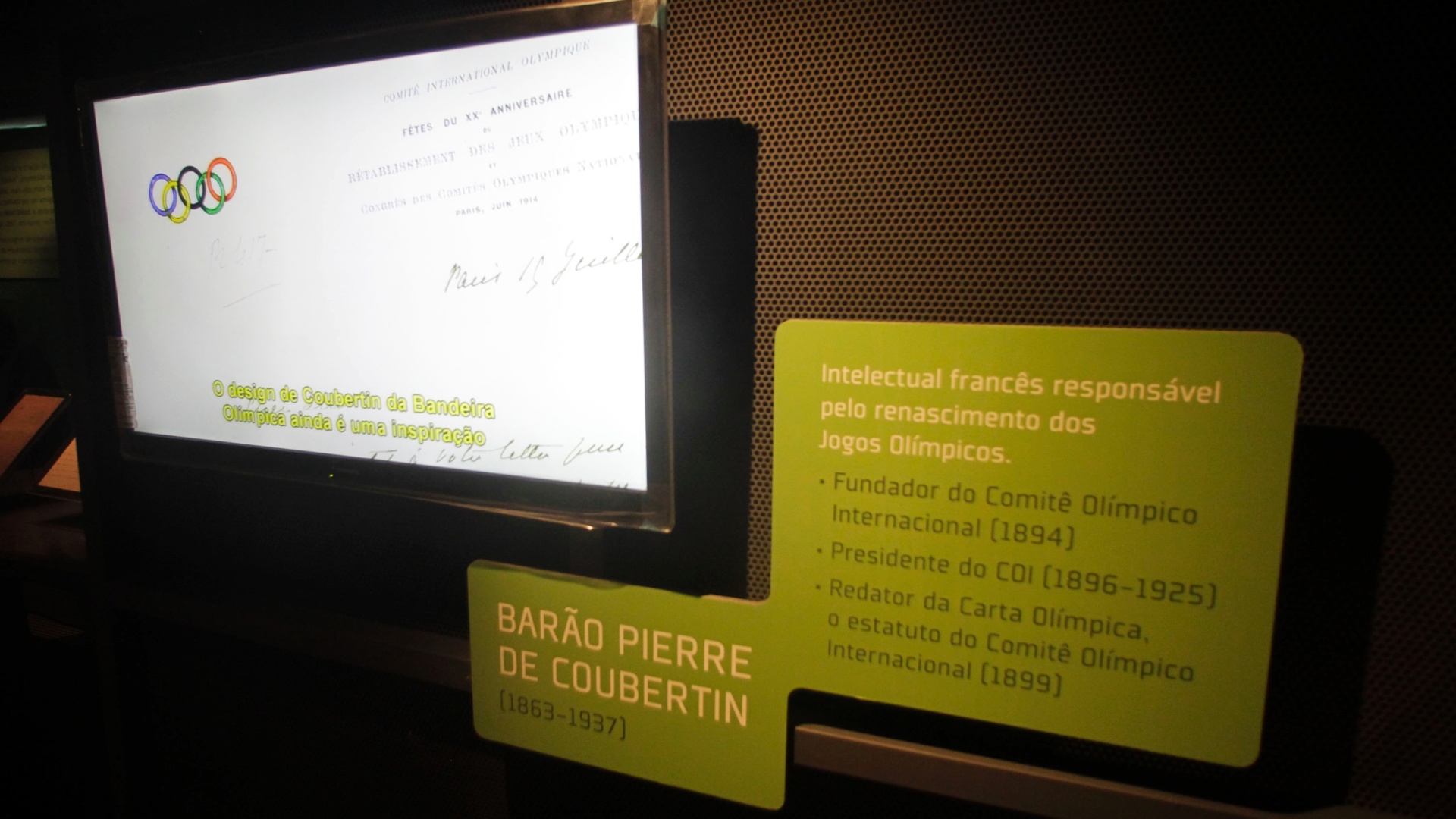 Detalhe da mostra: preocupação em explicar o lado inusitado dos Jogos Olímpicos - Fernando Donasci/UOL