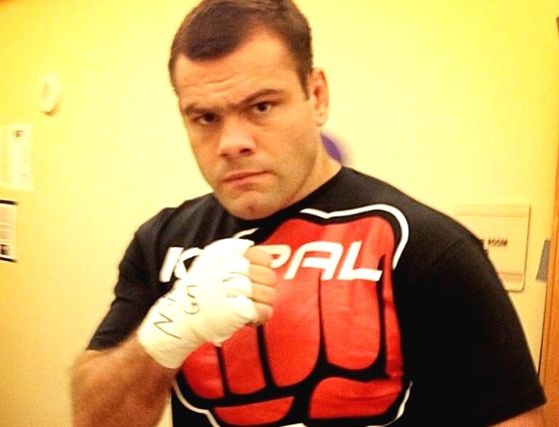 Gabriel Napão está pronto para sua luta contra Travis Browne no TUF 17 Finale - Divulgação/UFC