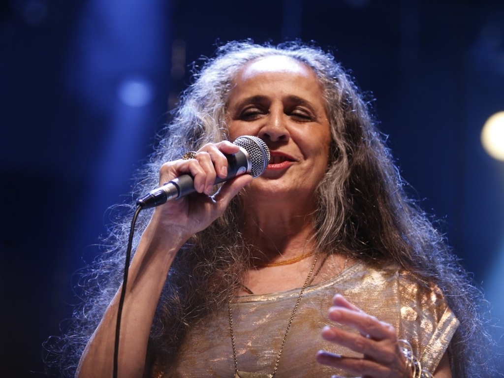 Fotos: Maria Bethânia grava DVD "Cartas de Amor" no Rio 