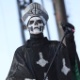 14.abr.2013 - Papa Emeritus da banda sueca de heavy metal Ghost BC se apresenta no terceiro dia do Coachella Music and Arts Festival em Indio, na Califórnia - Steven C. Mitchell/EFE/EPA