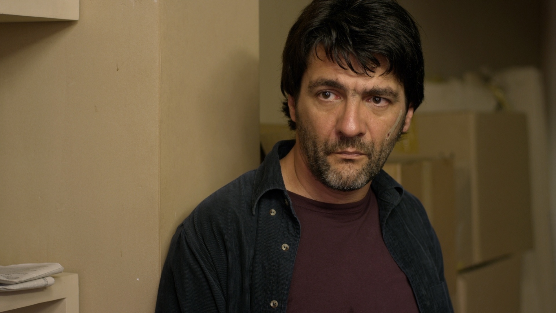 Cena do filme brasileiro "Hoje", estrelado por Denise Fraga em 2011. Lançado em circuito nacional dois anos depois de filmado, o longa mostra a história de uma ex-miitante política que é indenizada pelo governo por conta do desaparecimento do marido durante o período de ditadura militar no Brasil. Mas, para a surpresa da protagonista, justamente quando ela resolve comprar um apartamento com a verba recebida, seu marido reaparece - Divulgação / H2O Films