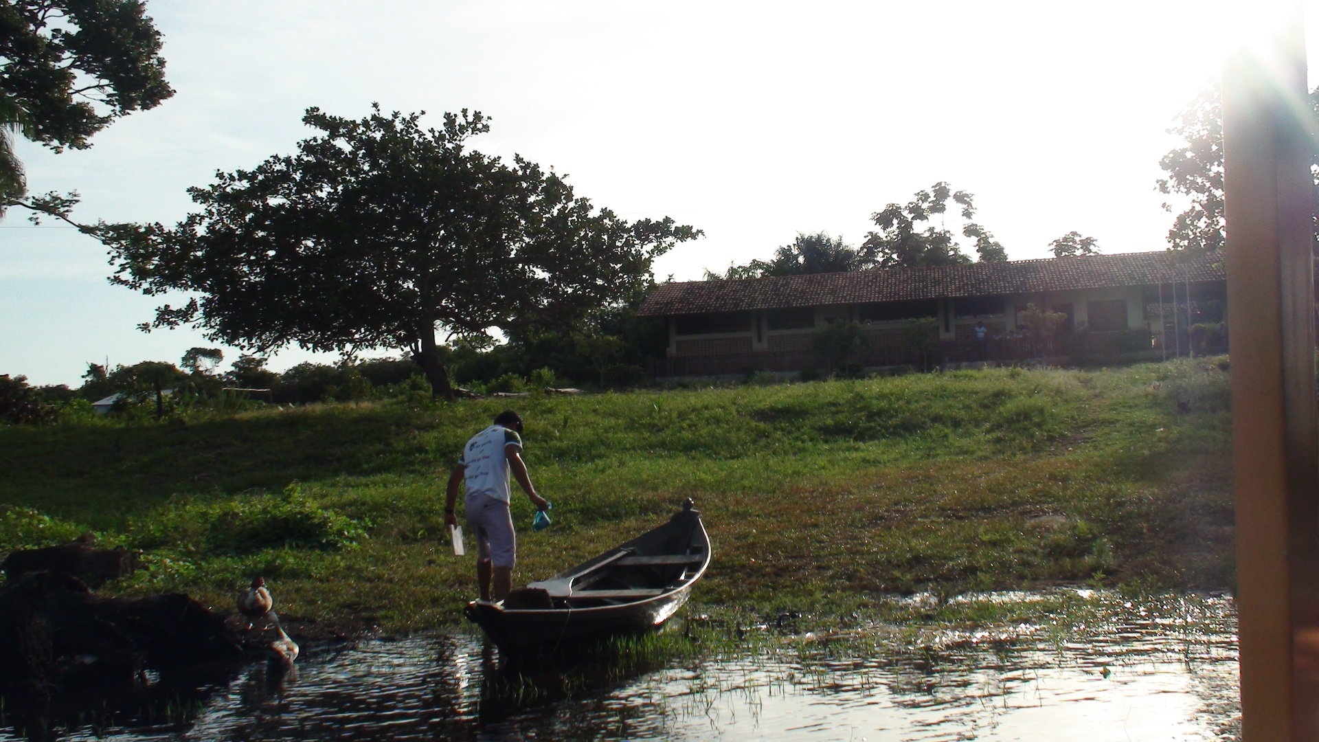 Lancha MEC Santarém comunidade de Arapixuna - Cristiane Capuchinho/UOL