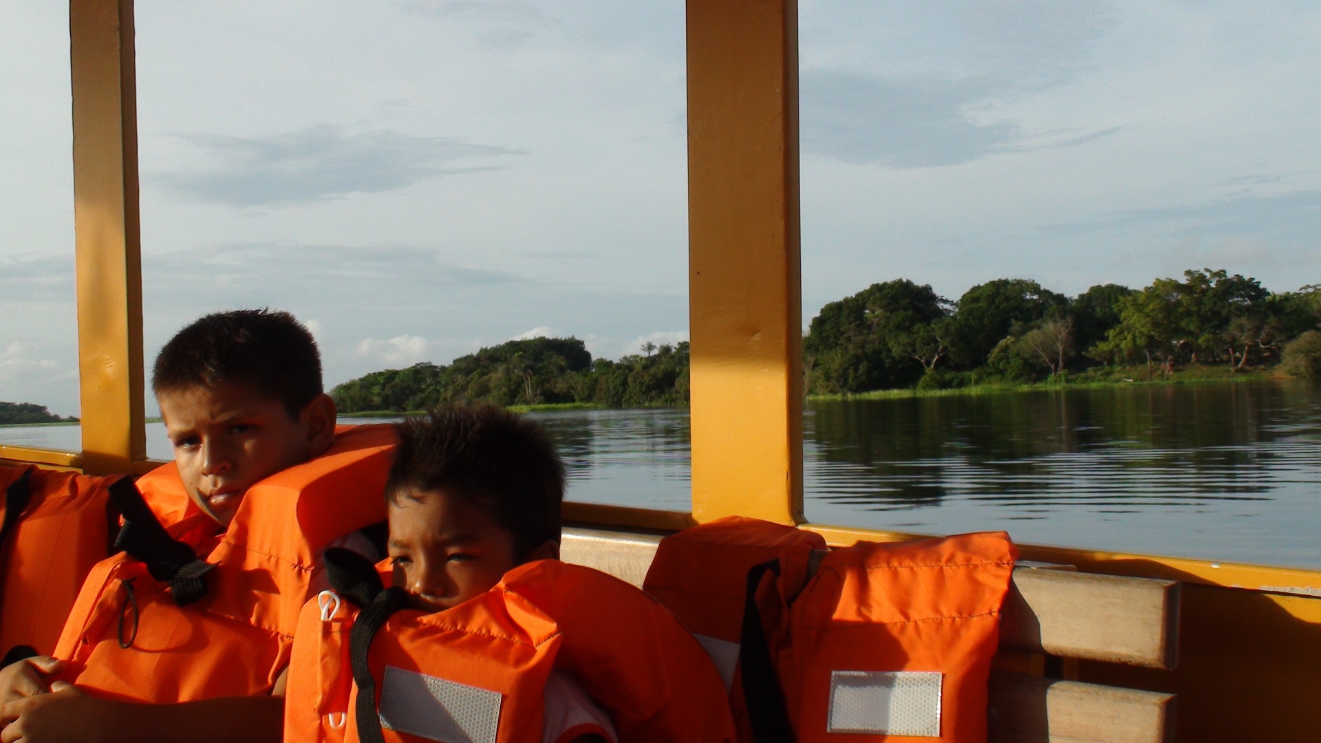 Lancha MEC Santarém comunidade de Arapixuna - Cristiane Capuchinho/UOL