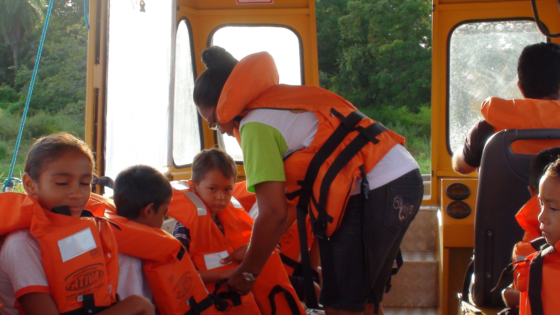 Lancha MEC Santarém comunidade de Arapixuna - Cristiane Capuchinho/UOL