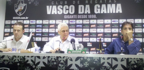 Os dirigentes do Vasco explicaram em entrevista coletiva a venda do zagueiro Dedé - Vinicius Castro/ UOL Esporte
