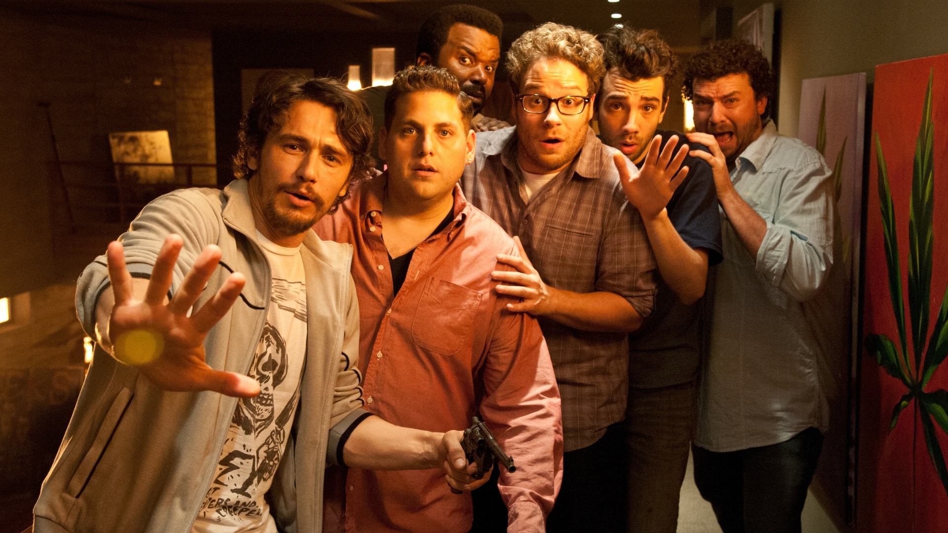 Em "É o Fim", nova comédia de Seth Rogen e Evan Goldberg, James Franco dá uma festa em seu apartamento com muitas celebridades como convidados, quando um apocalipse zumbi assola a Terra. O longa tem estreia prevista para setembro de 2013 no Brasil - Divulgação / Sony Pictures